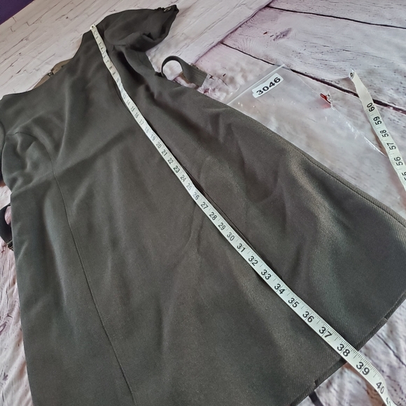 Tahari Arthur S Levine Olive Green Midi Dress Belted Short Sleeves Career Office - Picture 13 of 13